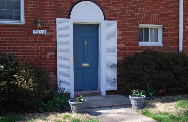 3250 MARTHA CUSTIS Drive Gallery 1