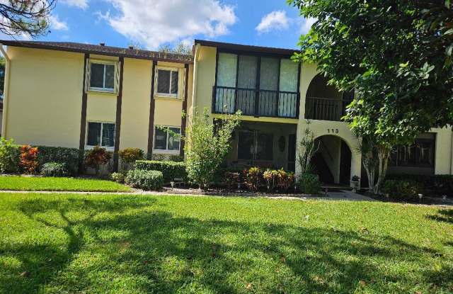 113 Lake Pine Cir - 113 Lake Pine Circle, Greenacres, FL 33463