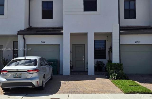 13128 SW 234th Ter photos photos