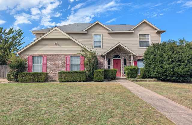 Spacious 4-Bedroom Home in Jenks Schools | Storm Shelter | Large Corner Lot! Gallery 1