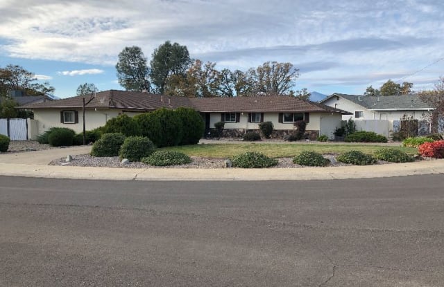 750 Oleta Dr - 750 Oleta Drive, Redding, CA 96003 750 Oleta Dr - 750 Oleta Drive, Redding, CA 96003