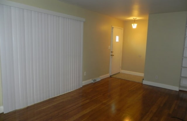 13311 Park Lane Gallery 4