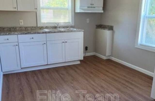 916 Mountain Crest Dr Gallery 4