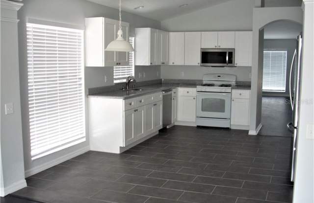 30818 LUHMAN COURT Gallery 3