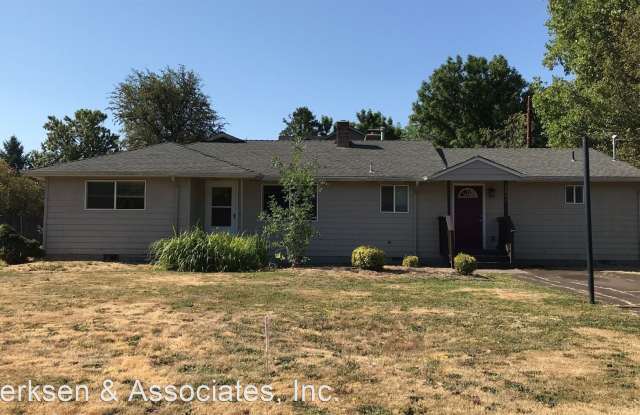 2840 SW Morris Ave - 2840 Southwest Morris Avenue, Corvallis, OR 97333