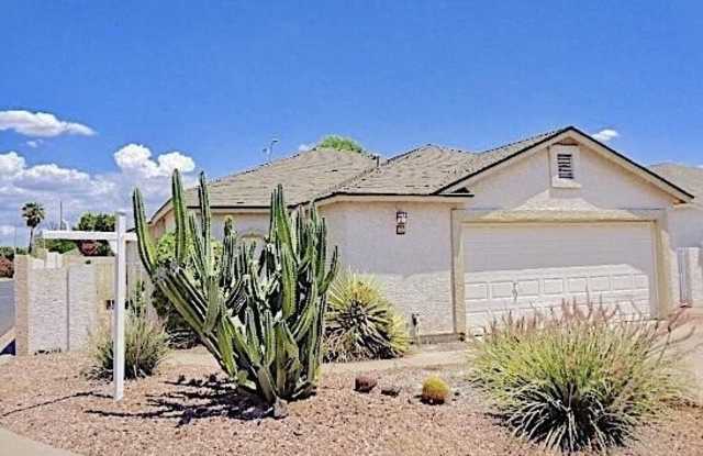 4725 E BROWN Road unit: 22 photos photos