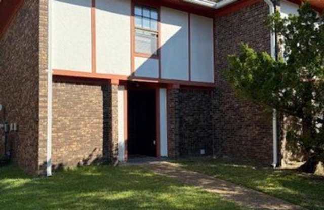 2432 River Oaks Boulevard lot: B - 2432 River Oaks Boulevard, Jackson, MS 39211