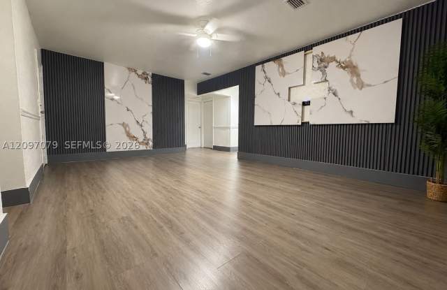 282 E 19th St Gallery 4