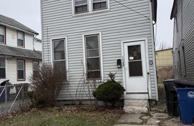 1423 East 33rd Street photos photos