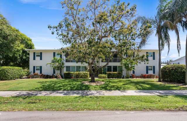 301 Venetian Drive - 301 Venetian Drive, Delray Beach, FL 33483
