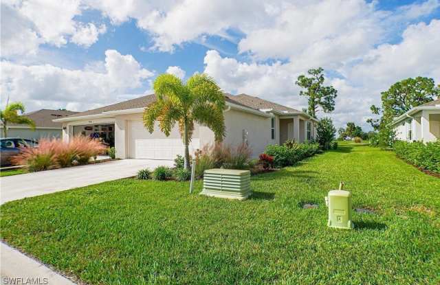 9081 leatherwood Loop - 9081 Leatherwood Loop, Lehigh Acres, FL 33936