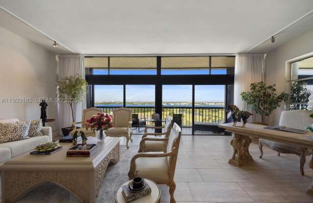 2450 Presidential Way Gallery 2