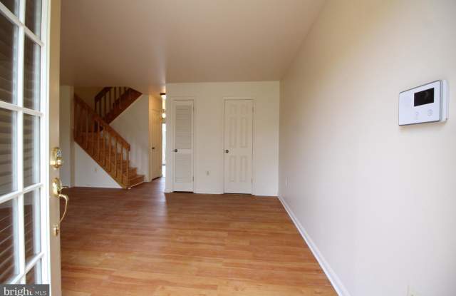 3249 WESTDALE COURT Gallery 3