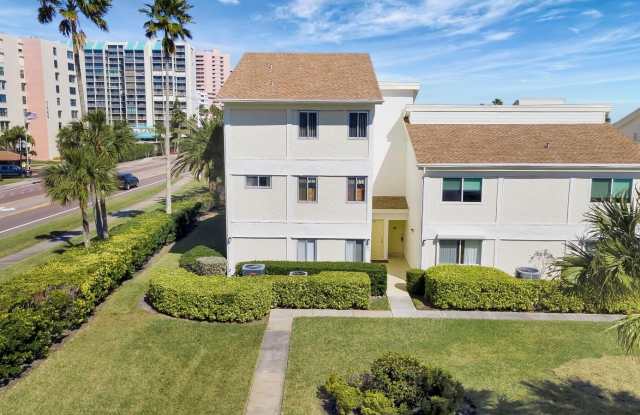 1451 GULF Boulevard Gallery 1