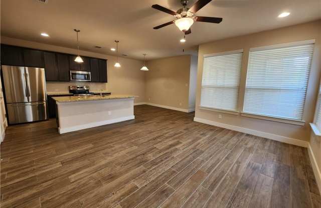 717 Milestone Park Gallery 2