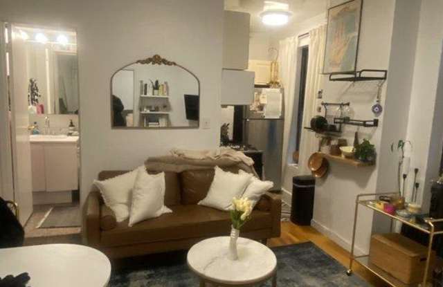 163 Mulberry Street Gallery 2