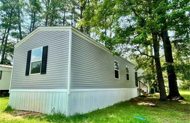 60 White Oak Village Gallery 2