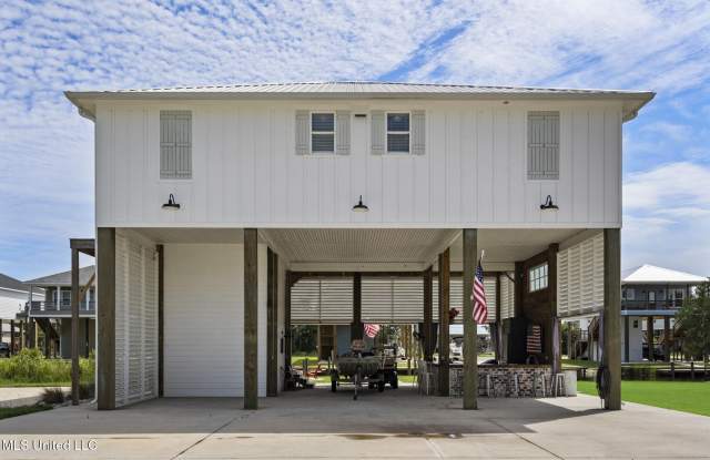 4021 Blue Jay Street photos photos