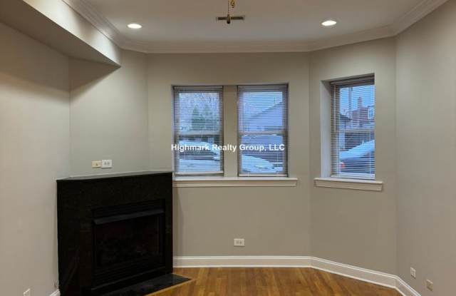 6935 North Oakley Ave. Gallery 3