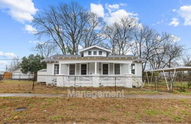 617 7th Street West photos photos