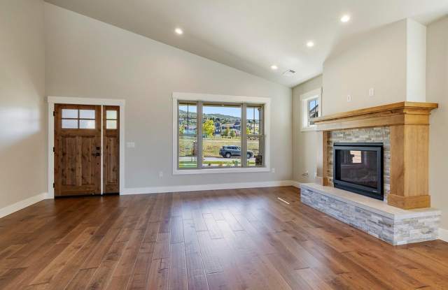 4427 Merlot Court Gallery 3