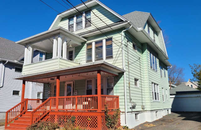 82-86 Harborview Ave - 82-86 Harborview Avenue, Bridgeport, CT 06605