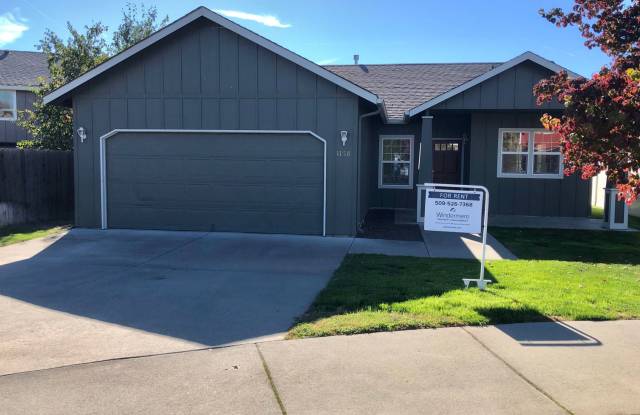 1158 Surita Court ⭐ Double Car Garage, Fenced Backyard ⭐ photos photos