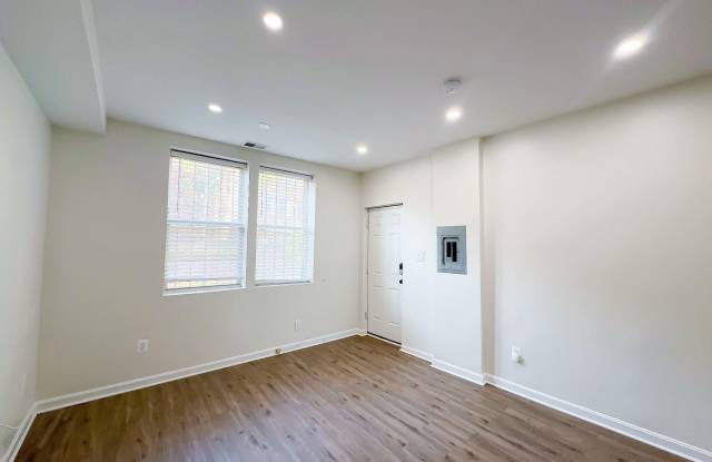4234 EDSON Place NE Gallery 4