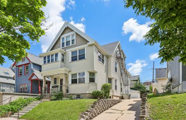 1660 N Marshall St photos photos