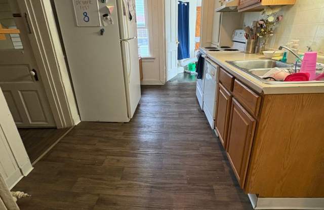 SE - 02 - Main St photos photos