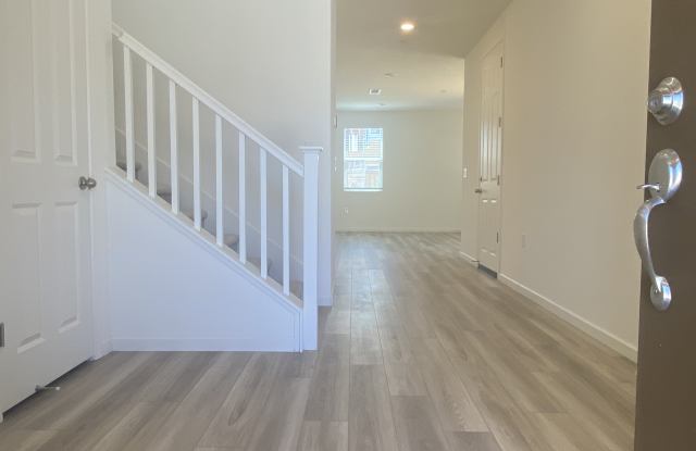 564 Spalding Way Gallery 3