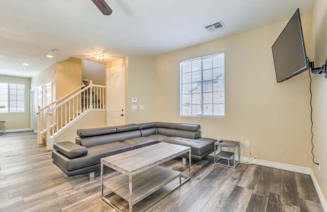 Gorgeous Upgraded 3 BR w/ City and Mountain Views - 4179 Sparrow Rock Street, Las Vegas, NV 89129