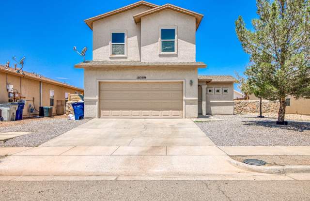 Beautiful house with 3 beds/2.5 baths near by Fortbliss photos photos