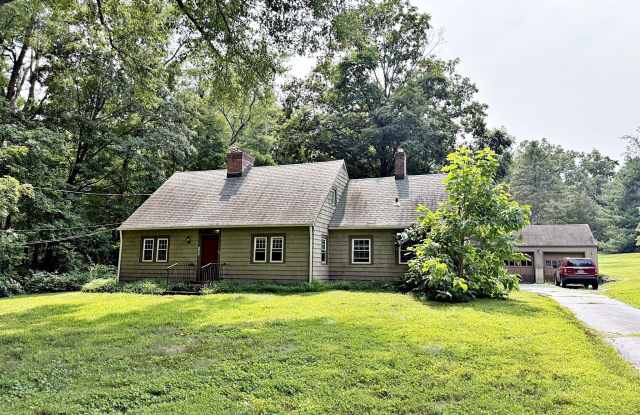 495 Isinglass Road photos photos
