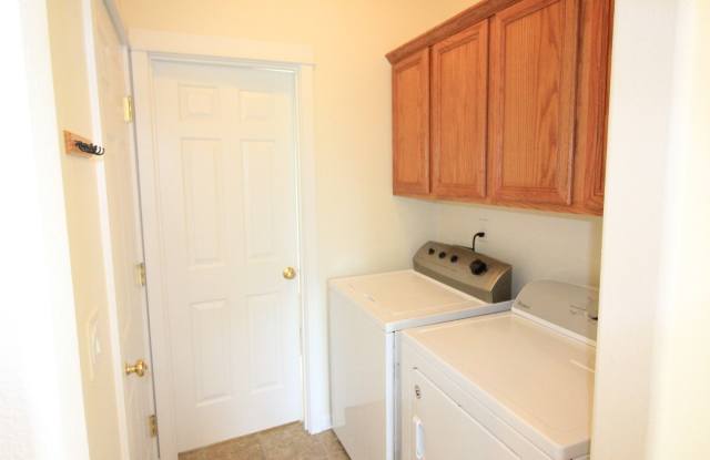 2524 SW Cascade Mountain Ln Gallery 3