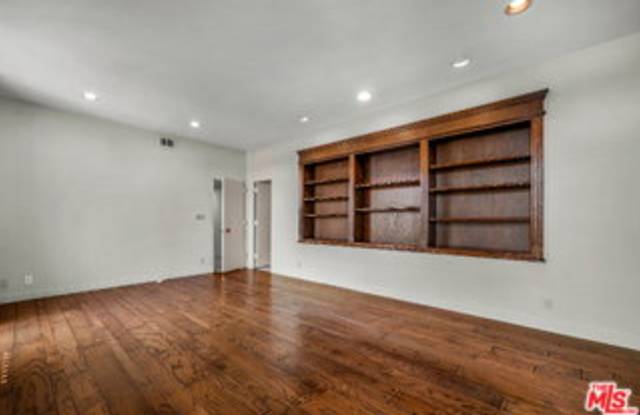 Glen Towers Gallery 2