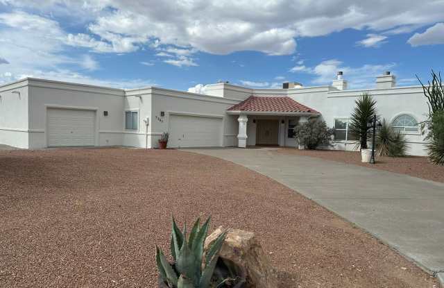 Spacious Las Cruces Home with Comfortable Living & Great Location Gallery 1