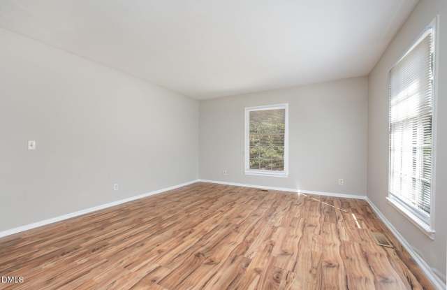 104 Deblyn Court Gallery 4