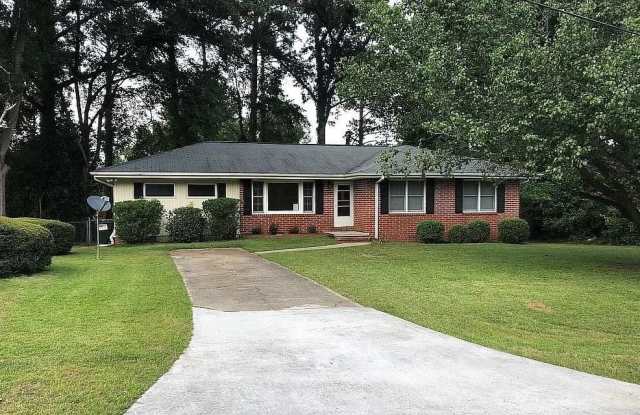 2739 Gwinnett Drive photos photos
