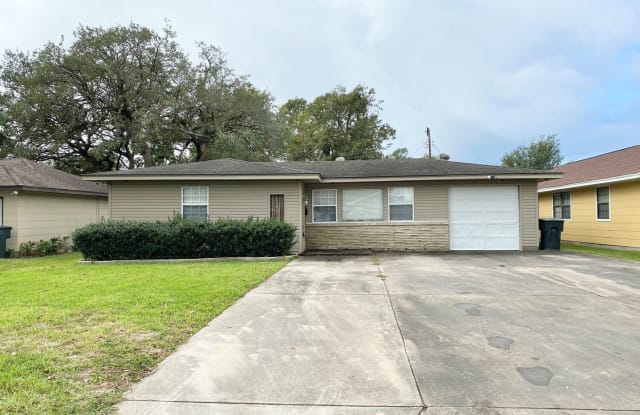 5031 Simpson Avenue - 5031 Simpson Ave, Groves, TX 77619