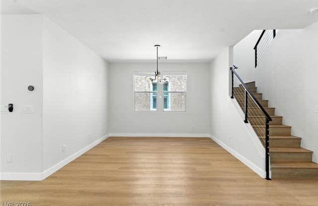 917 Lord Crewe Street Gallery 4