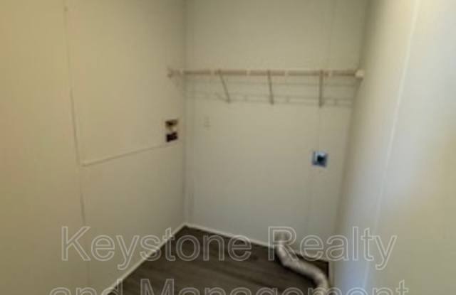 714 Trevor Lane Gallery 4