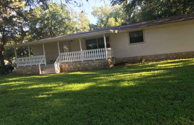 216 Travis Lane - 216 Travis Lane, Burnet County, TX 78669