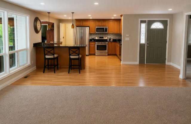 Beautifully Remodeled Issaquah Home with Modern Updates, Bonus Office & Outdoor Living Spaces! Gallery 3