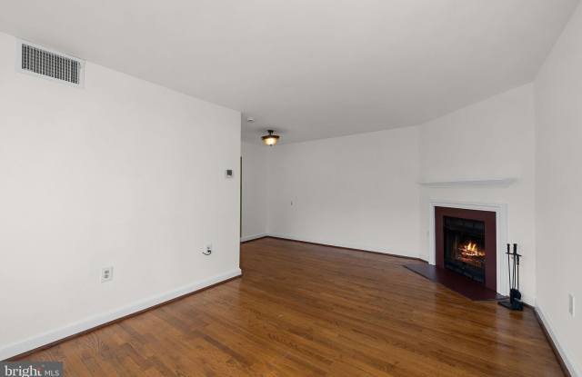 2600 TUNLAW ROAD NW Gallery 2
