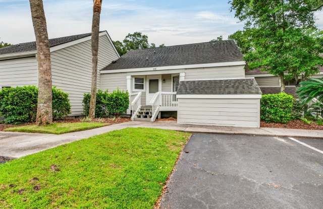 Coastal Living Just Minutes from Kiawah and Seabrook photos photos
