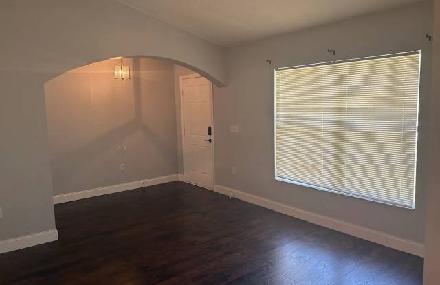 Spacious 4-Bedroom Deltona Home with Split Floor Plan & 2-Car Garage! Gallery 4