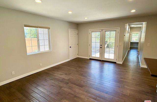 5379 Yolanda Avenue - 5379 Yolanda Avenue, Los Angeles, CA 91356 5379 Yolanda Avenue - 5379 Yolanda Avenue, Los Angeles, CA 91356