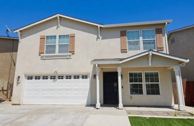 Spacious 4-Bedroom Home with Solar, Finished Garage, Large Pantry & Low-Maintenance Backyard in Merced photos photos