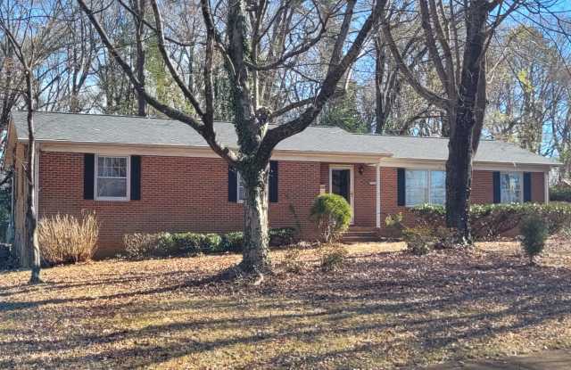 703 Longview St photos photos